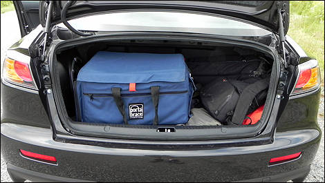 2011 Mitsubishi Lancer Evolution MR trunk 