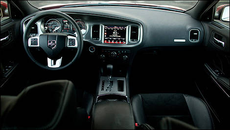 Dodge Charger R/T 2012 intérieur