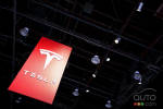 VIDEO: Tesla Model S at Detroit Auto Show