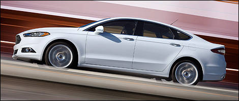 2013 Ford Fusion left side view