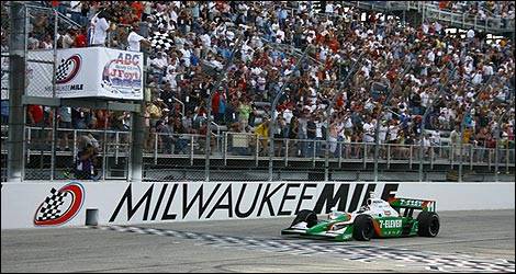 Tony Kanaan IndyCar Milwaukee