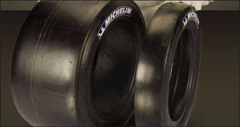 Regular LMP1 tires versus DeltaWing tires (Photo: Michelin)