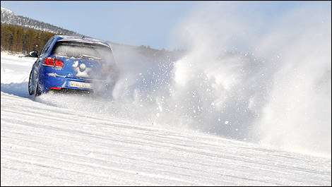 2012 Volkswagen Golf R drift