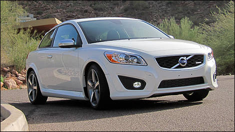 2012 Volvo C30 T5 R-Design front 3/4 view