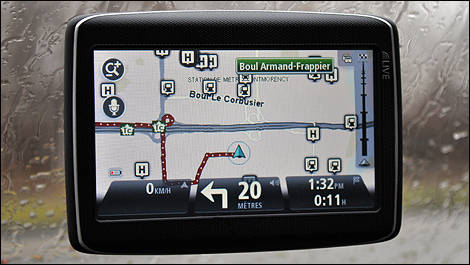 TomTom GO LIVE 1535 M front view