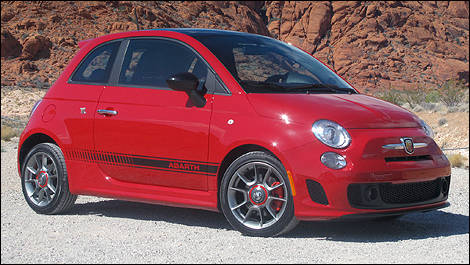 2012 Fiat 500 Abarth front 3/4 view