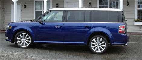2013 Ford Flex AWD SEL left side view