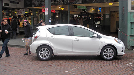 Toyota Prius c 2012 côté