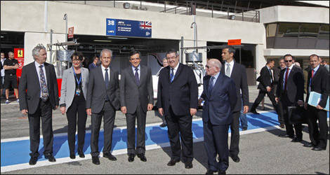François Fillon (fourth from the left) visited the Paul Ricard facilities (Photo: Circuit Paul Ricard)