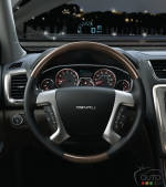 Le GMC Acadia 2013 profite d'un nouveau design