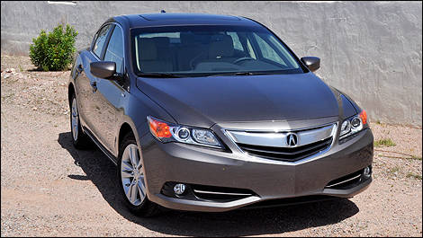 2013 Acura ILX front view
