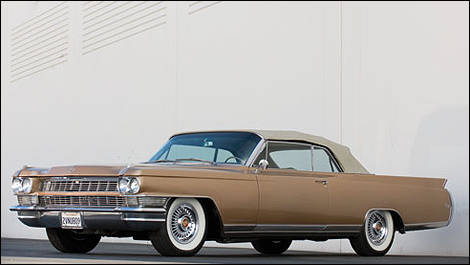 Cadillac Fleetwood Eldorado Sport Convertible 1964, couleur firemist gold