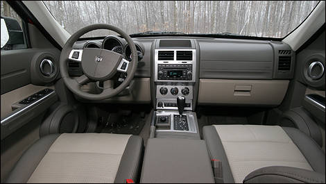 2007 Dodge Nitro dashboard