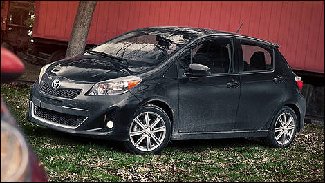 2012 Toyota Yaris front 3/4 view