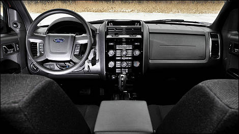 2009 Ford Escape dashboard