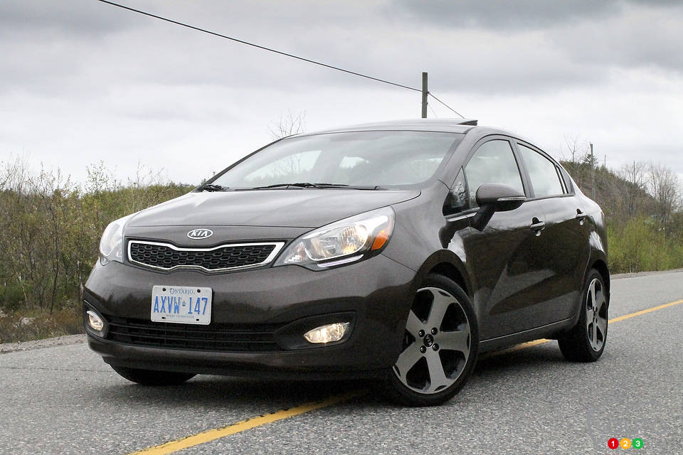 12 Kia Rio Sx Sedan Car Reviews Auto123