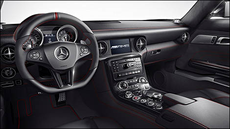 Mercedes-Benz SLS AMG GT 2013 tableau de bord