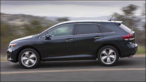 2013 Toyota Venza side view