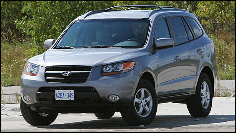 2007 Hyundai Santa Fe front 3/4 view