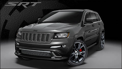 2013 Jeep Grand Cherokee SRT8 3/4 front view