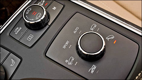 2013 Mercedes-Benz GL-Class suspension button