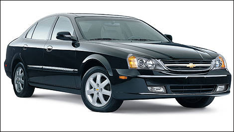 2004 Chevrolet Epica front 3/4 view