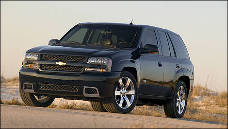2007 Chevrolet TrailBlazer front 3/4 view