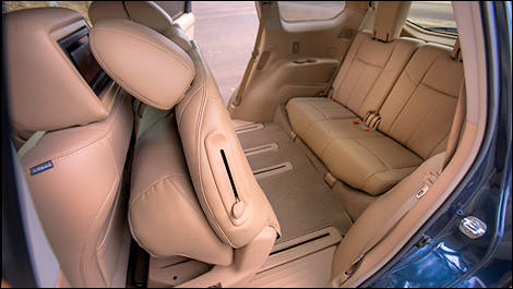 Nissan Pathfinder 2013 vue sièges arrières