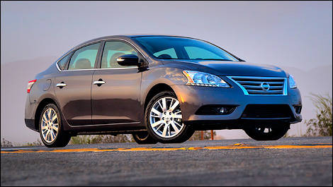 2013 Nissan Sentra front 3/4 view