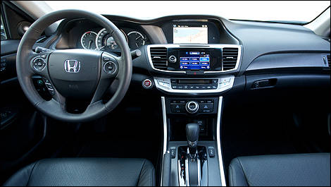 2013 Honda Accord Touring dashboard