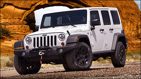 2013 Jeep Wrangler Moab front 3/4 view