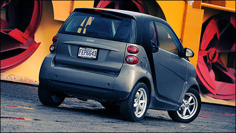 2011 smart fortwo rear 3/4 view