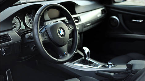 2011 BMW 3 Series dashboard