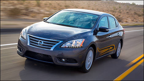 2013 Nissan Sentra front 3/4 view