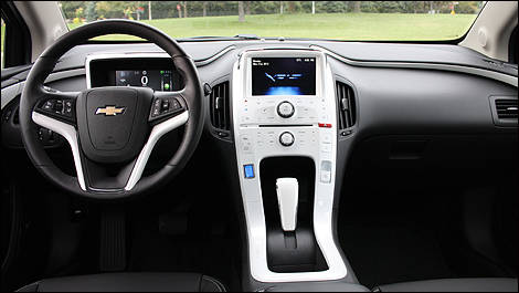 2013 Chevrolet Volt interior