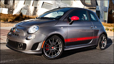 2013 Fiat 500 3/4 front view