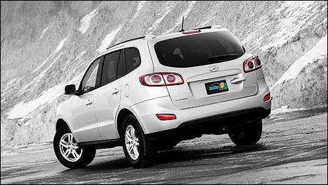 Hyundai Santa Fe 2010 3/4 rear view