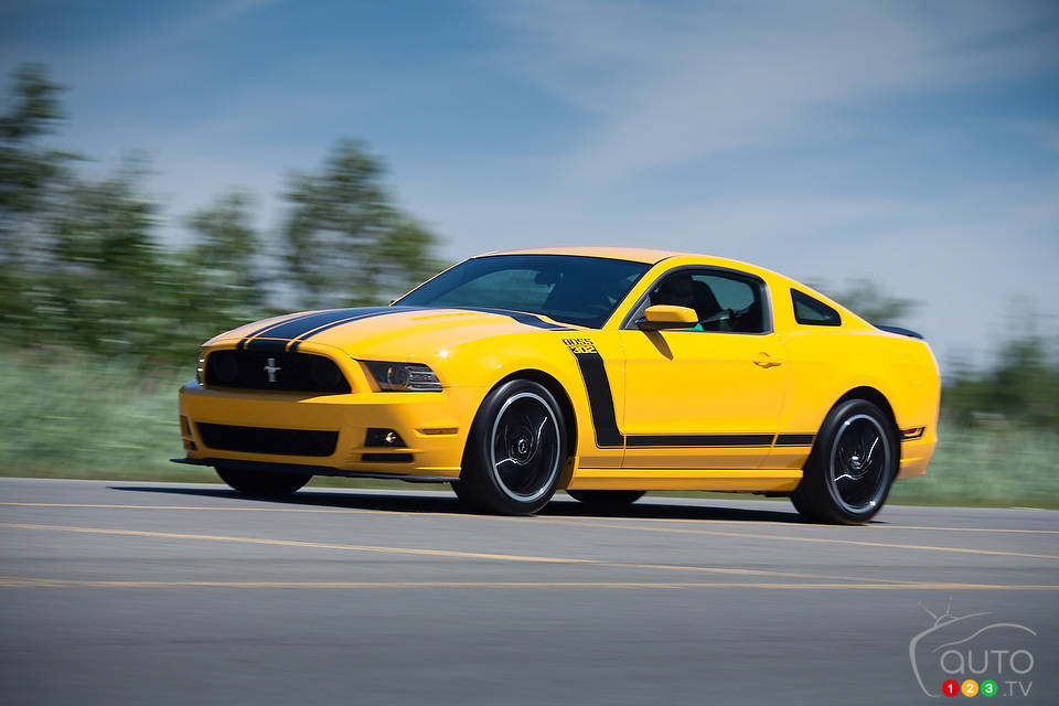 Ford Mustang 302 Review Editor's Review Car Reviews | Auto123