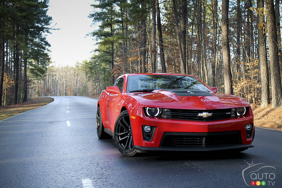 Chevrolet Camaro zl1 2013 года