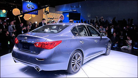 2014 Infiniri Q50 3/4 rear view