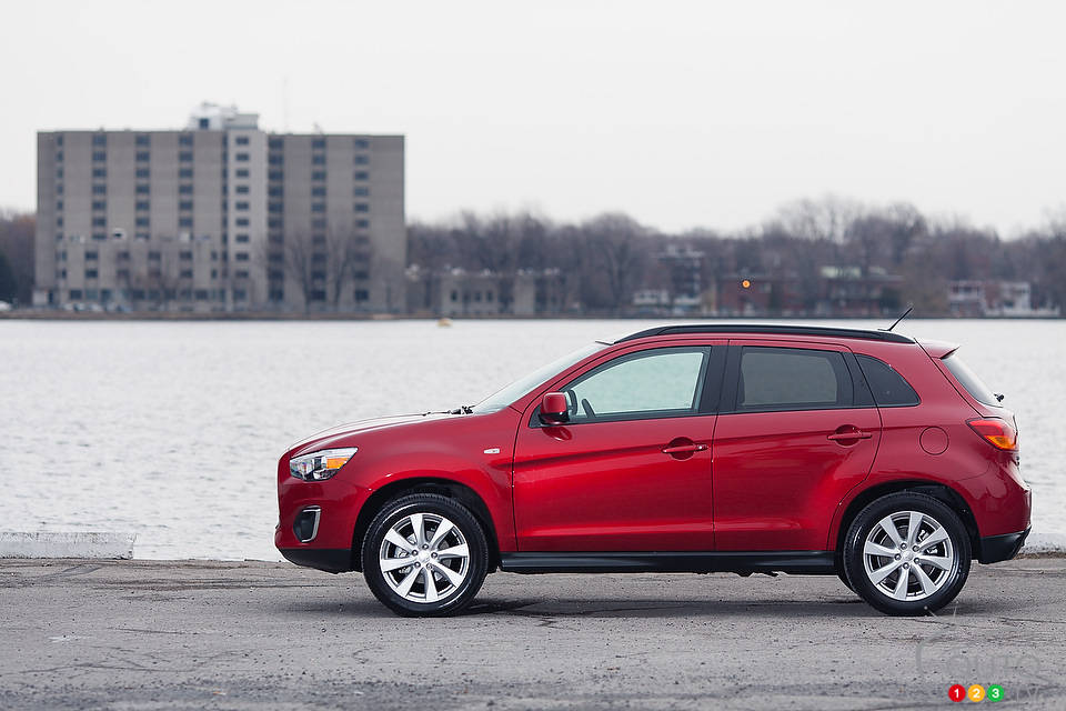2013 Mitsubishi RVR GT 4WD | Car Reviews | Auto123