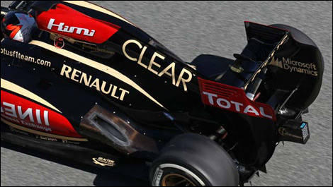 Exhaust system of the Lotus E21 (Photo: WRi2)