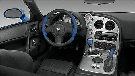 Dodge Viper SRT 2006 int&eacute;rieur