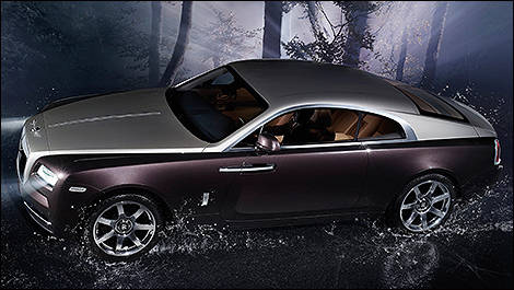 Rolls-Royce Wraith vue coté