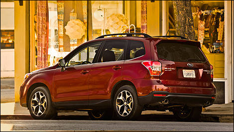 Subaru Forester 2014 vue 3/4 arri&egrave;re