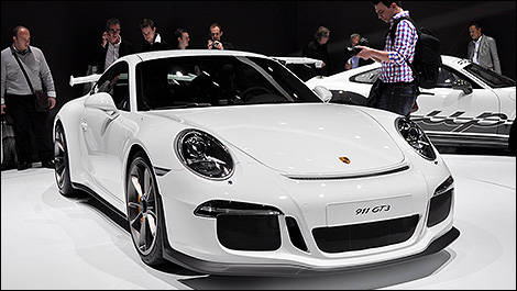 2014 Porsche 911 GT3 3/4 view