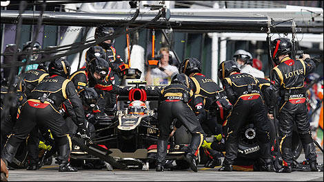F1 Lotus pitstop