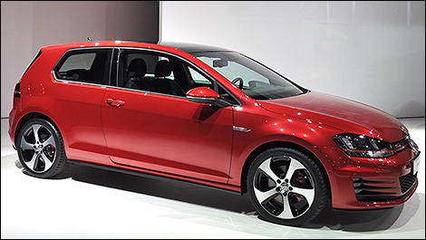 2014 Volkswagen GTI side view