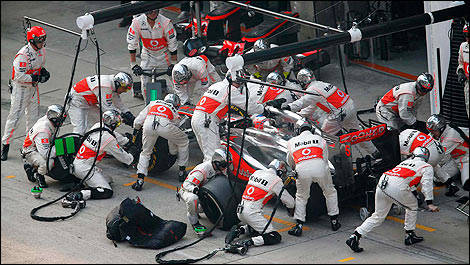 F1 McLaren pitstop Jenson Button
