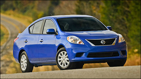 Nissan Versa Berline 2013 vue 3/4 avant
